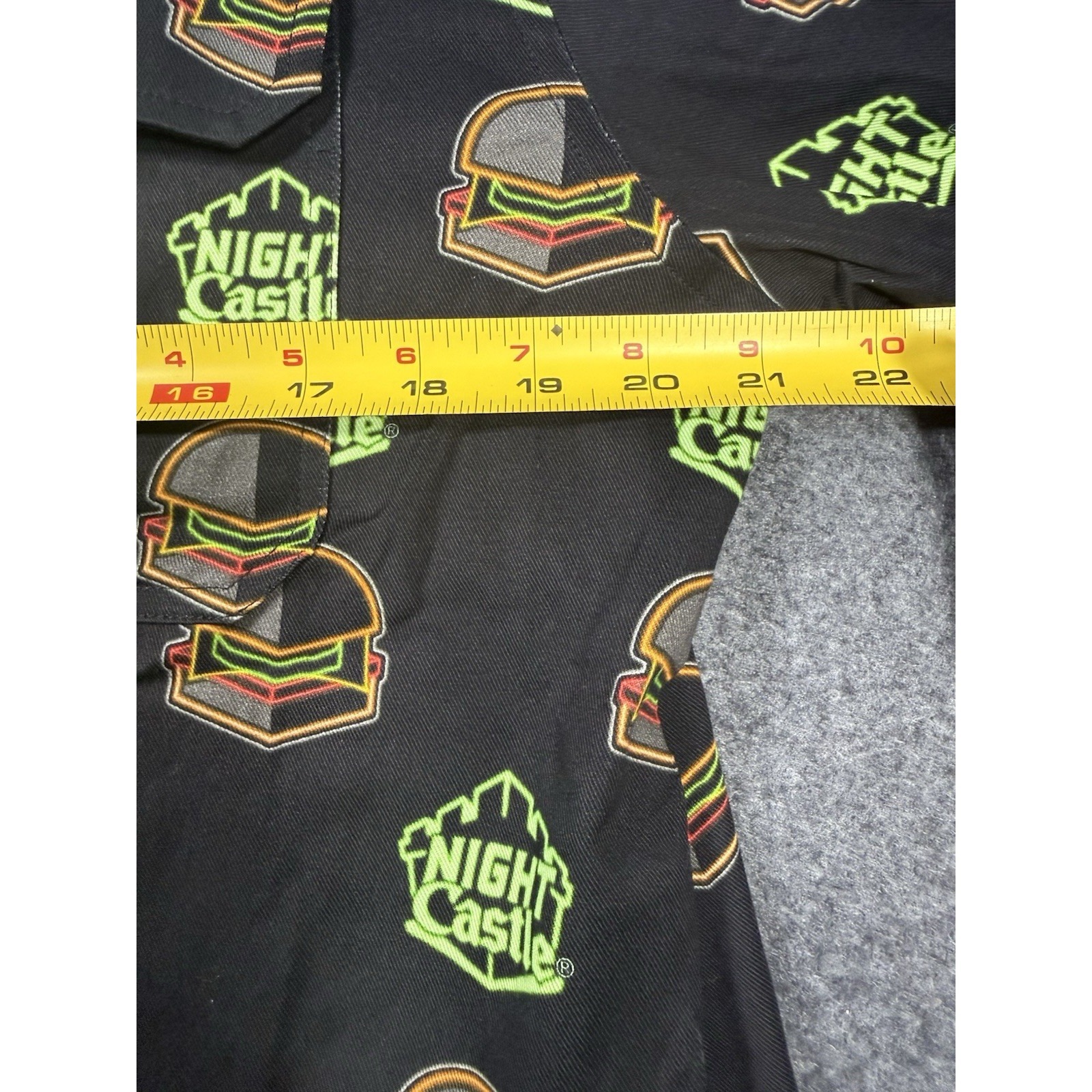 Shinesty Night Castle Burger Print Long Sleeve Button Down Shirt Large Nwt — image 7 of 8